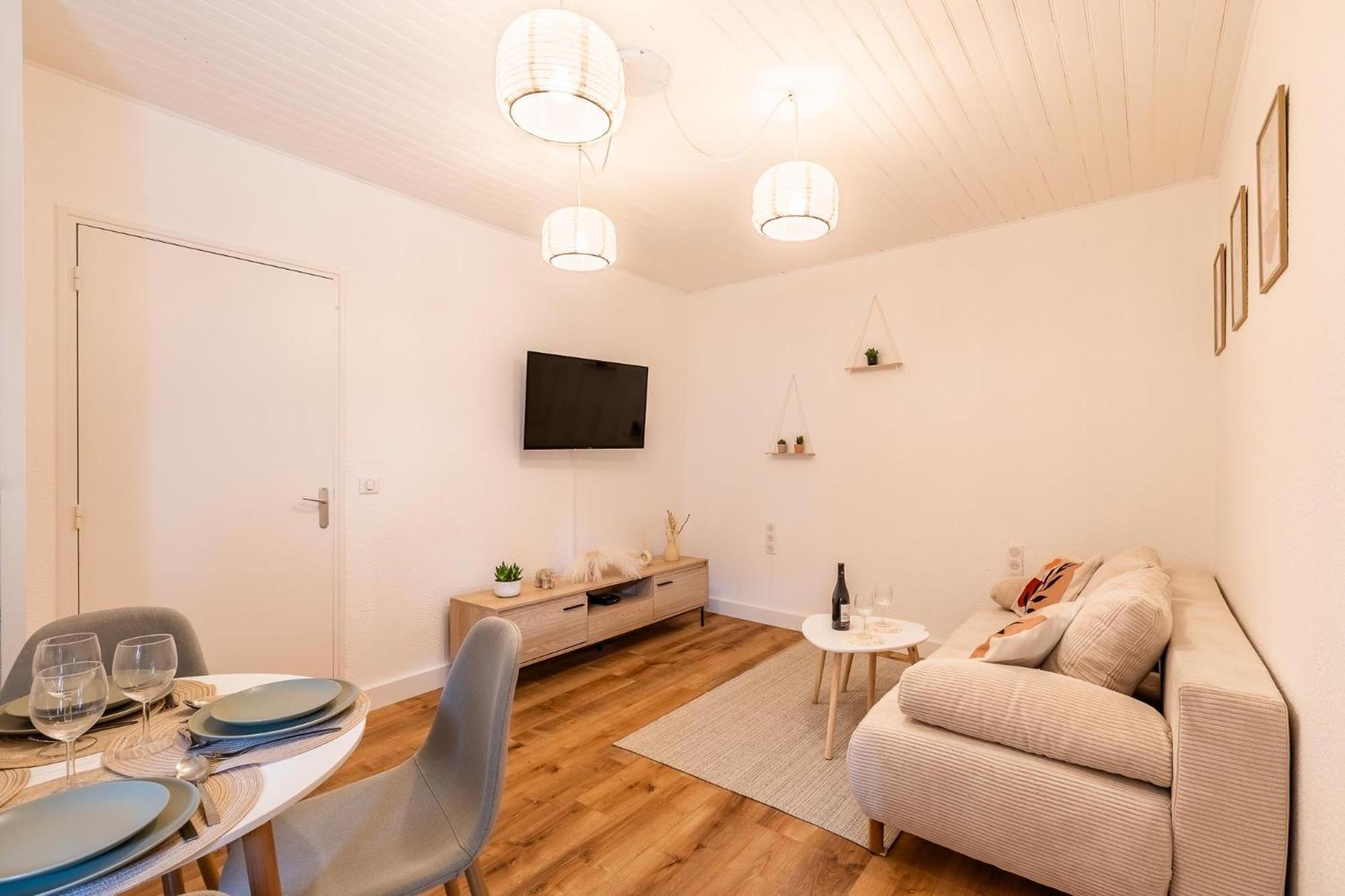 Appartement T2 Climatise Proche De Montpellier Avec Parking Public ! à Saint-Georges-dʼOrques Extérieur photo